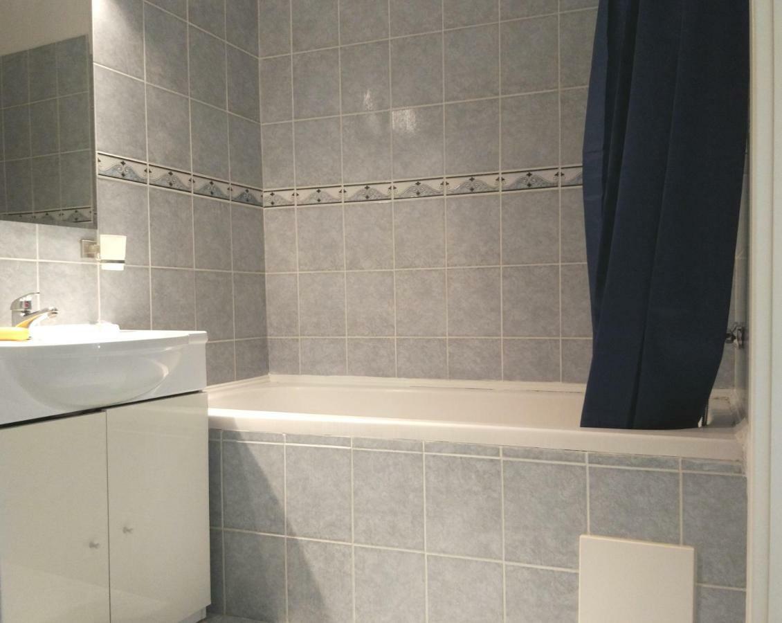 Riverview Apartment Bratislava Bagian luar foto