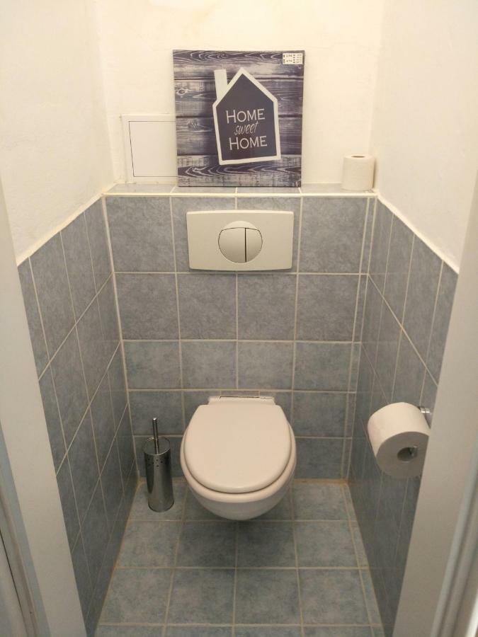 Riverview Apartment Bratislava Bagian luar foto